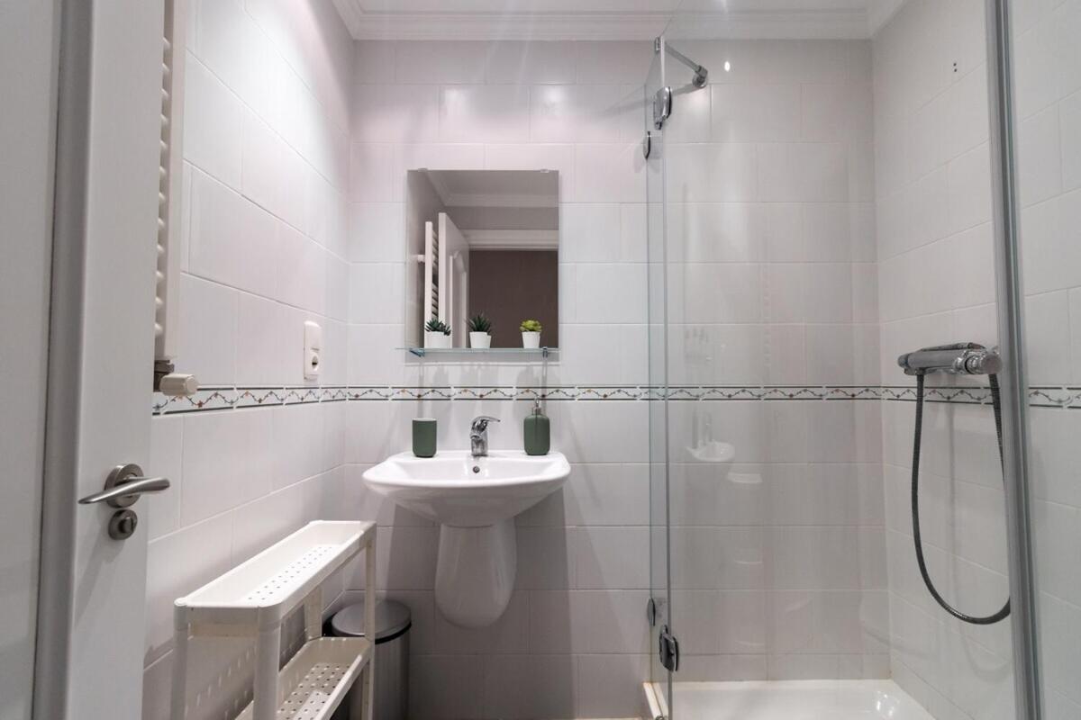 Apartamento Centro Gijon Con Parking Apartment Exterior foto